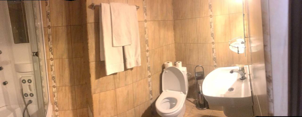 Hotel Bulevard Drobeta Turnu Severin Buitenkant foto